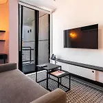 Flamingo 405 - Sea Point Studio Apartment
