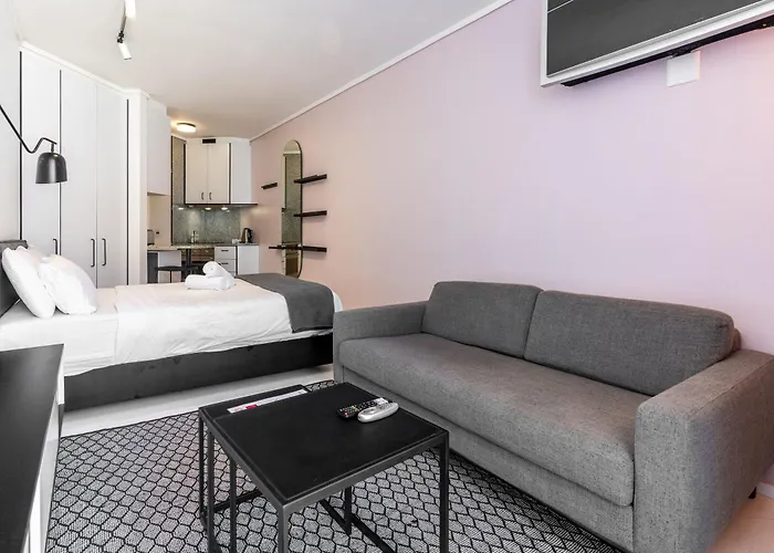 Flamingo 405 - Sea Point Studio Apartment